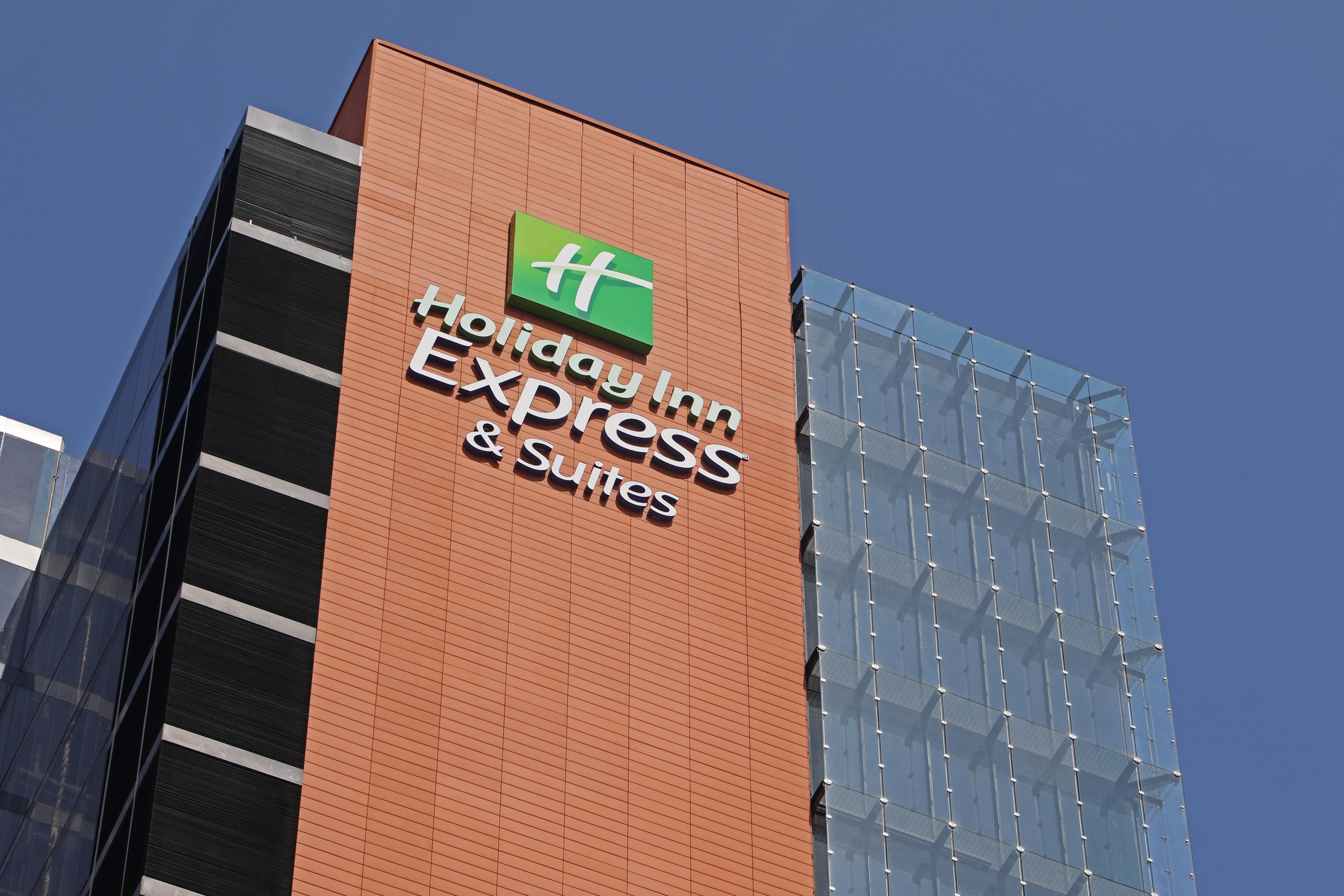Holiday Inn Express & Suites Monterrey Valle By Ihg San Pedro Garza Garcia Ngoại thất bức ảnh