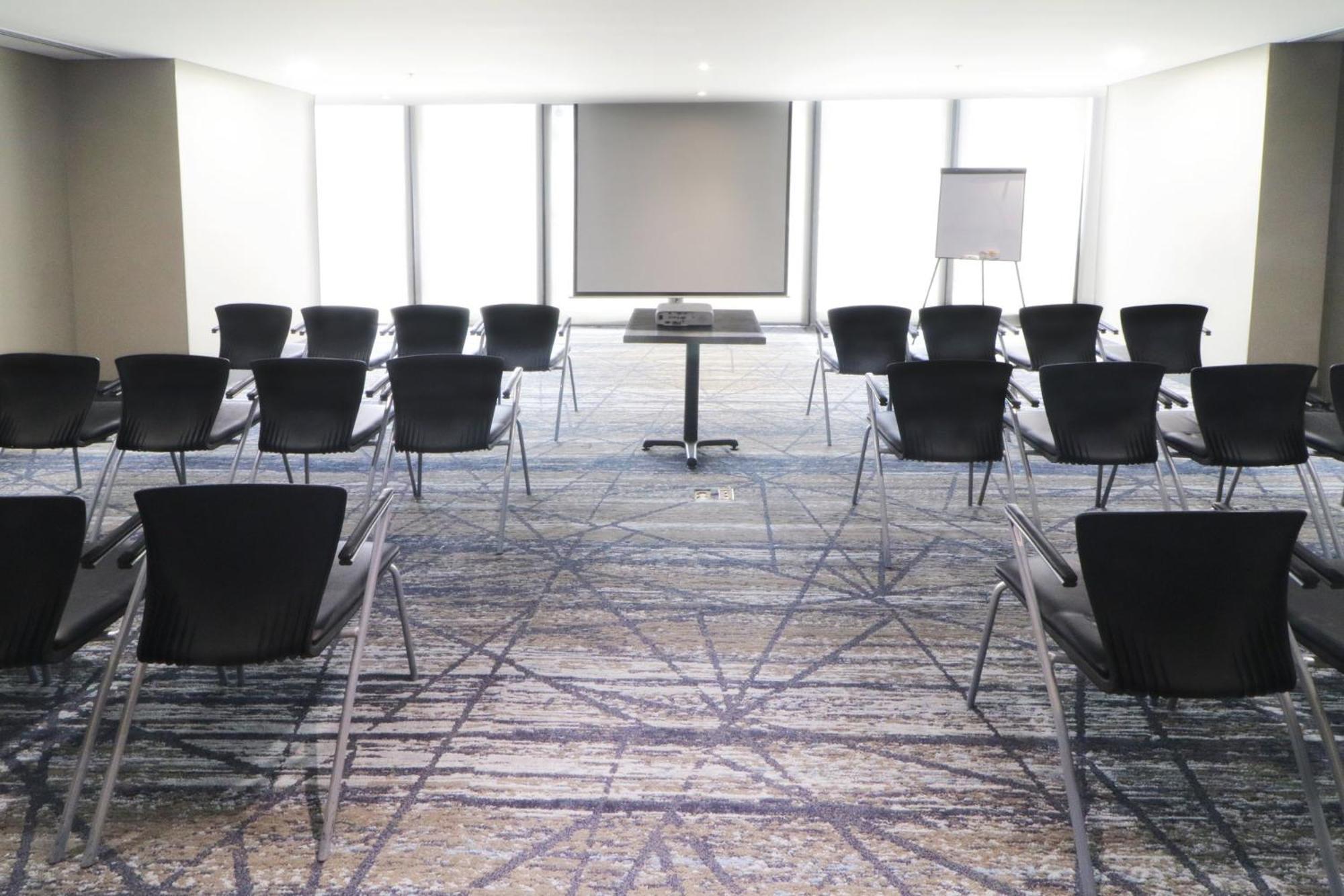 Holiday Inn Express & Suites Monterrey Valle By Ihg San Pedro Garza Garcia Ngoại thất bức ảnh