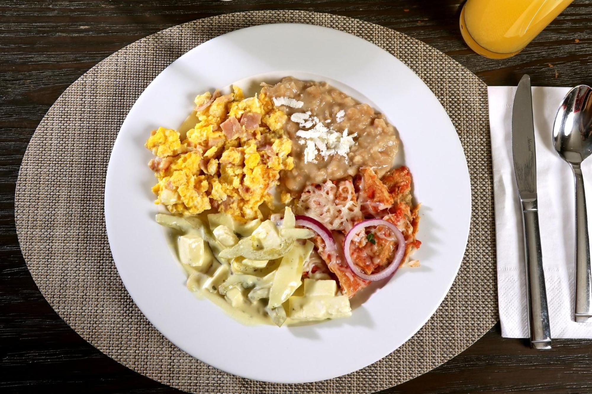Holiday Inn Express & Suites Monterrey Valle By Ihg San Pedro Garza Garcia Ngoại thất bức ảnh